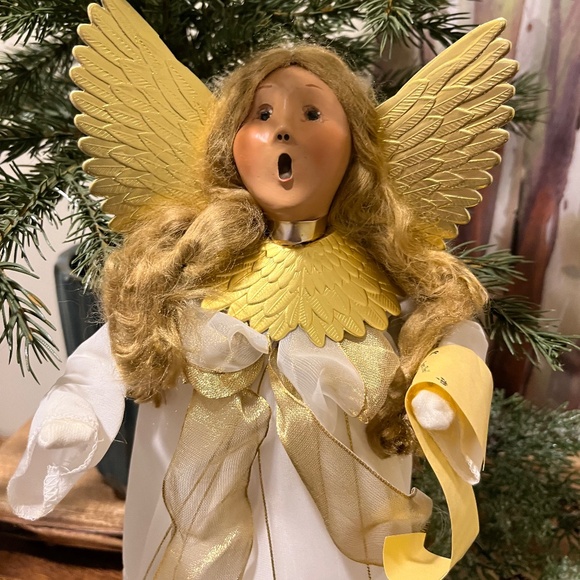 Tree Top Angel - Picture 3 of 5